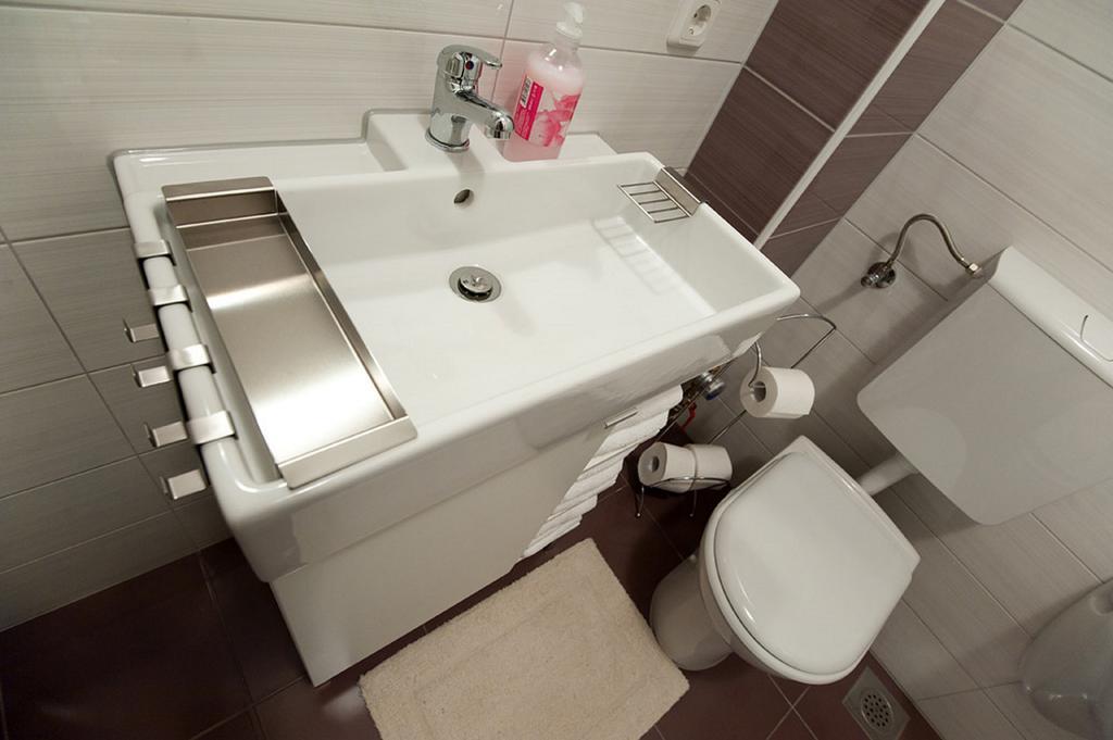 Viola Apartment *