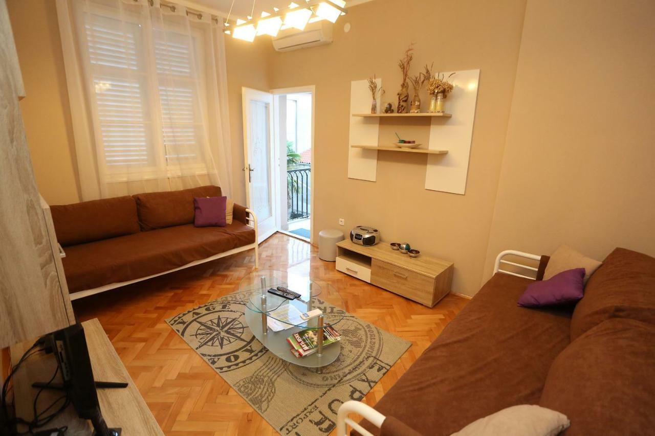 Apartment Viola