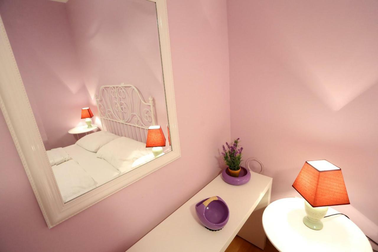 Viola Apartment